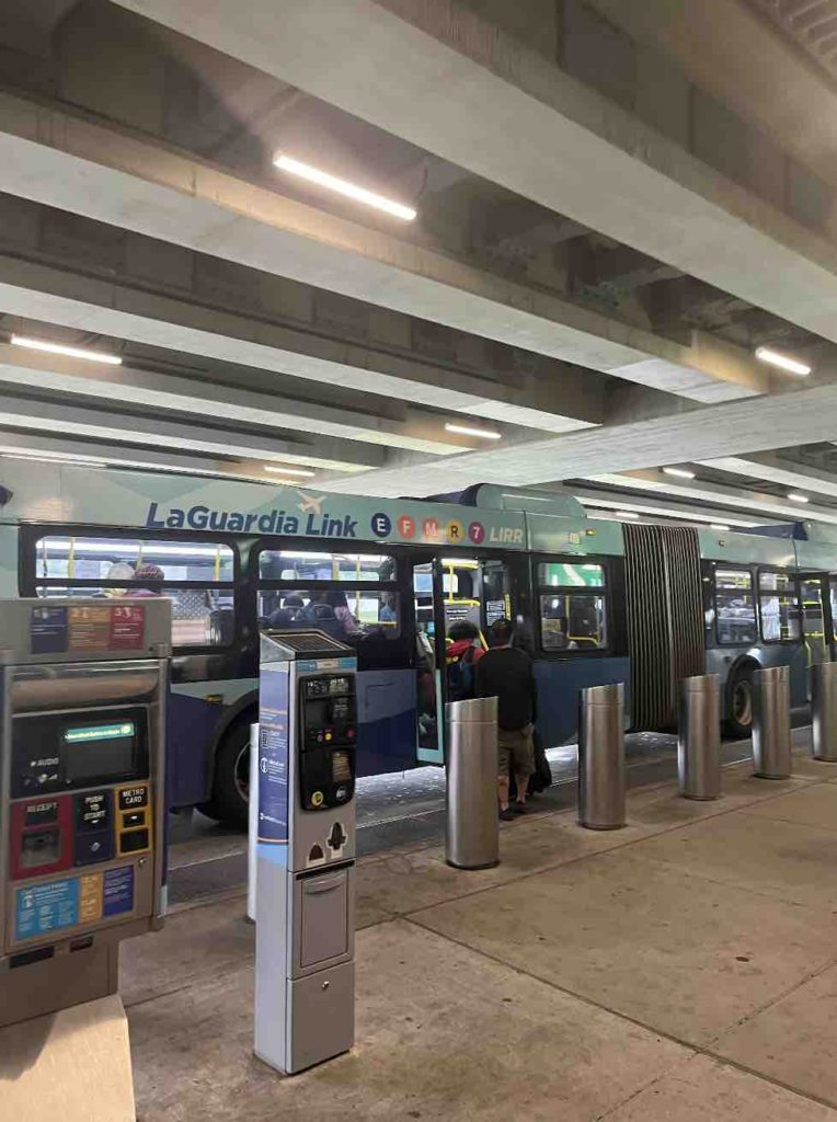 This is what the LaGuardia Link Bus looks like. Hop on, it's free.